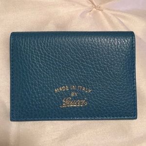 Authentic GUCCI teal cardholder *NEW IN BOX*